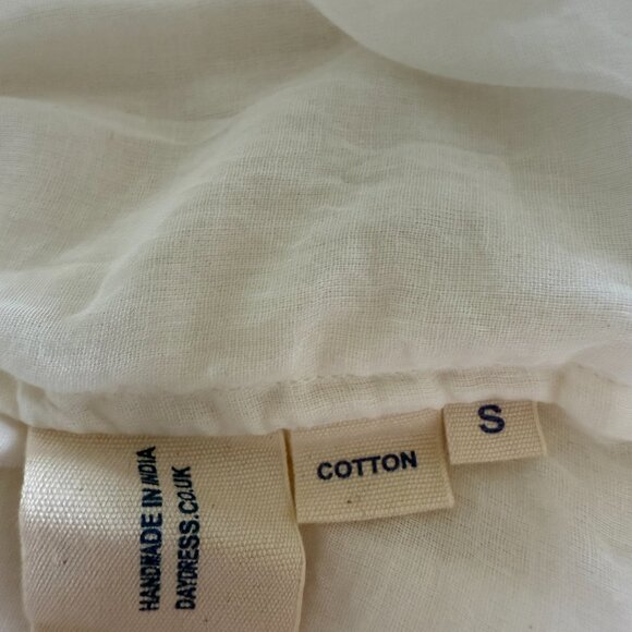 VGUC Daydress Esme Blouse White Size S - Picture 5 of 5
